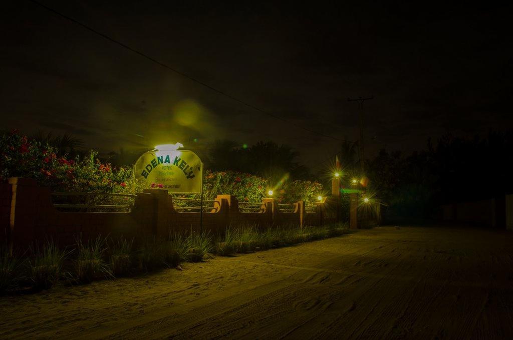 Edena Kely Hotel Mahajanga Bagian luar foto