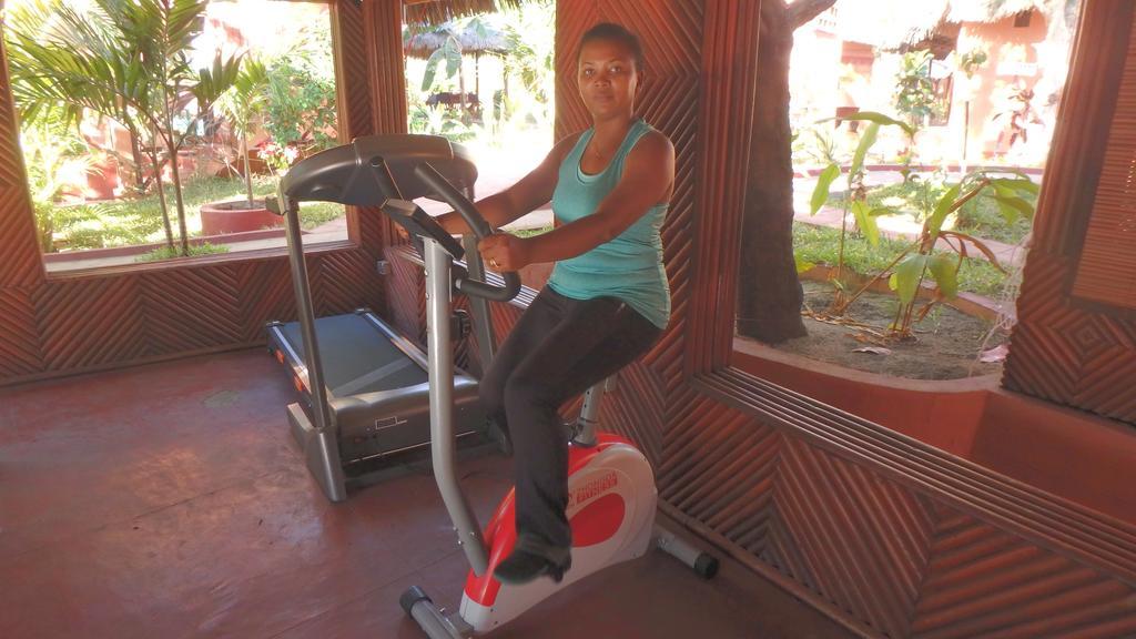 Edena Kely Hotel Mahajanga Bagian luar foto