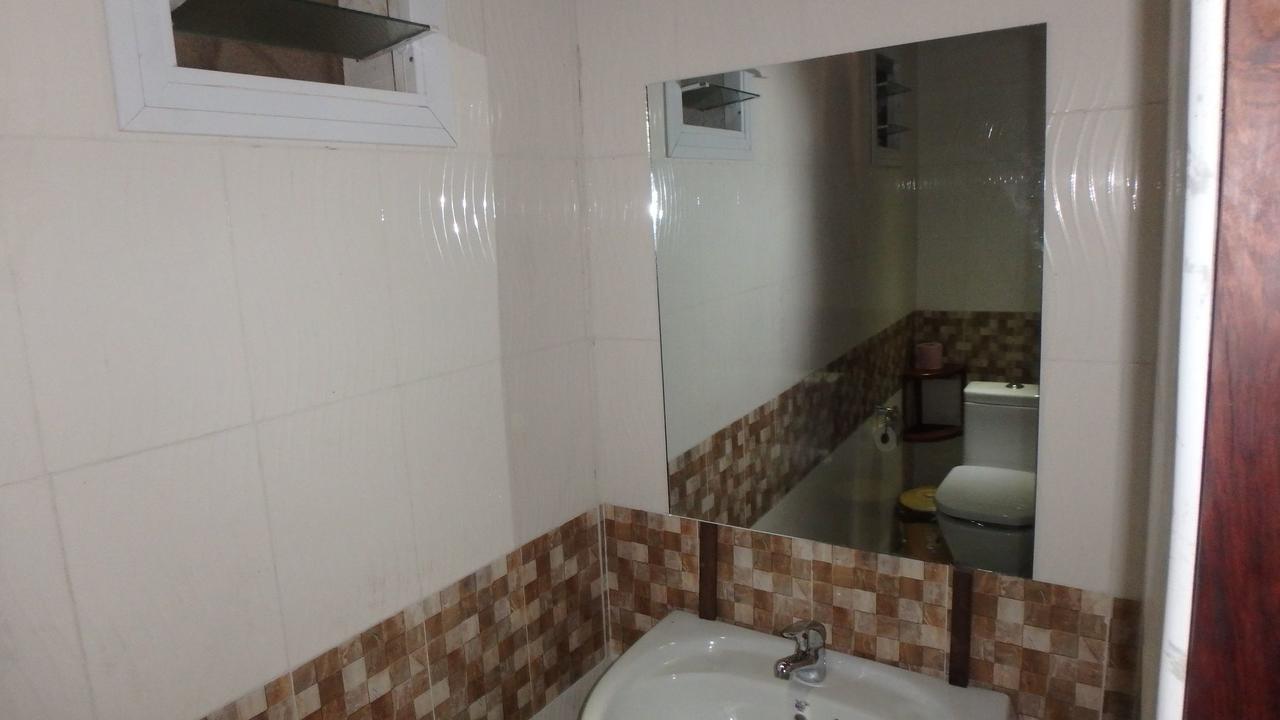 Edena Kely Hotel Mahajanga Bagian luar foto
